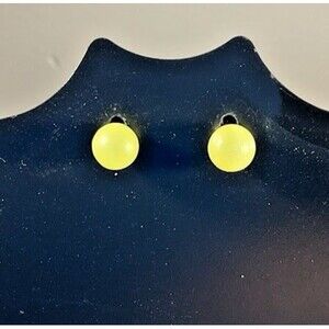 14K Gold Yellow Real Pearl Pierced Stud Earrings Vintage Classic Chic Tested EUC